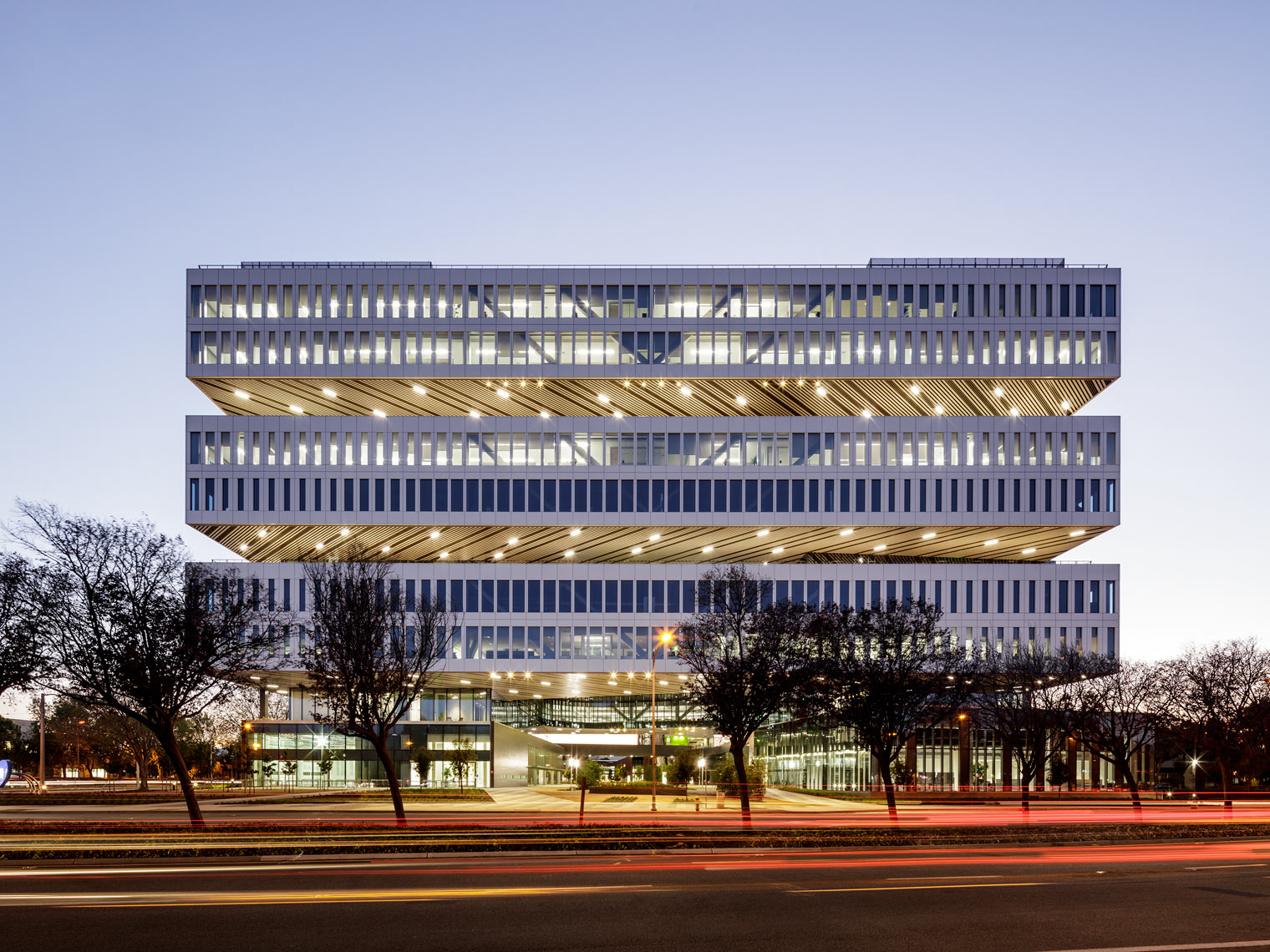 NBBJ004